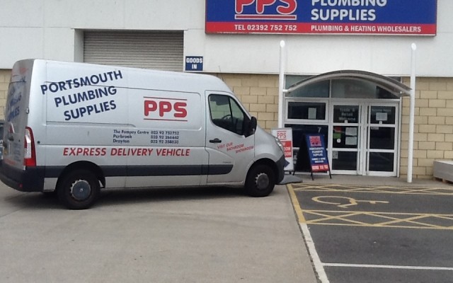 03 - Portsmouth Plumbing Supplies - Southsea Branch Exterior